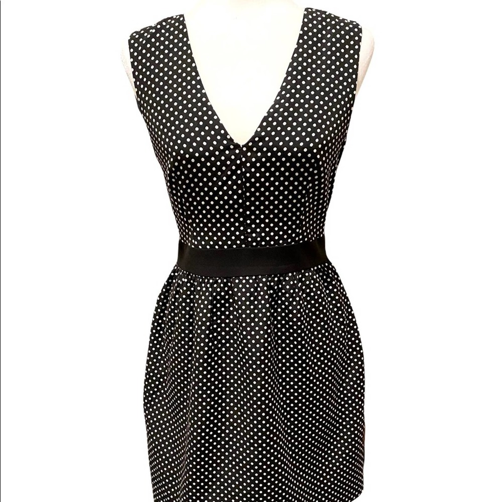 Anthropologie Tegan Black with White Polka Dots Sleeveless V-neck Dress Size 6